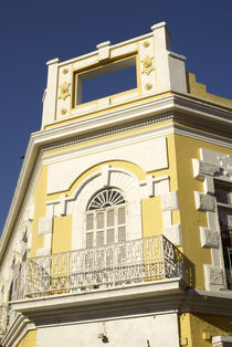 MAZATLAN FACADE Mexico von John Mitchell