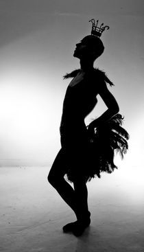 Burlesque Dancer Silhoutte von Buster Brown Photography