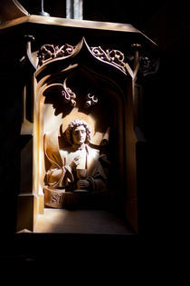 Wood-carving on a pulpit von safaribears