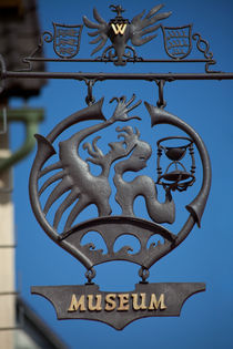 Sign of a town museum von safaribears