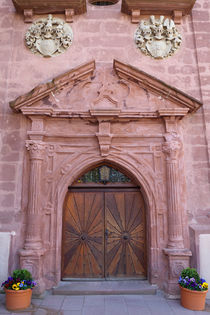 Portal of a church von safaribears