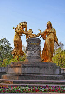 Mozartbrunnen by Wolfgang Dufner