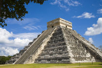 The most famous landmark of Chichen Itza von Danita Delimont