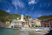 Harbor and Church of Vernazza von Danita Delimont