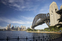 Sydney Harbour Bridge and CBD von Danita Delimont