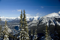 Views of the Bow Valley from the summit of Sulphur Mountain von Danita Delimont