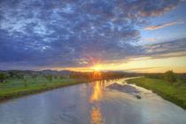 The Powder River catches last light in Custer County Montana von Danita Delimont