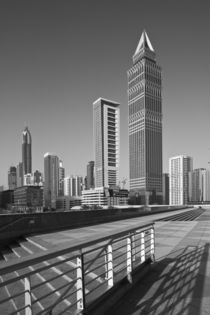 Tower-Up Building and Sheik Zayed Road Highrises von Danita Delimont
