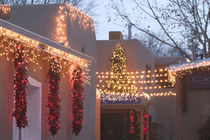 Santa Fe: Canyon Road Gallery District Gallery Lights Evening / Gipsy Alley / Christmas by Danita Delimont
