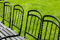 Vienna: Park Benches / Burggarten / Palace Gardens von Danita Delimont