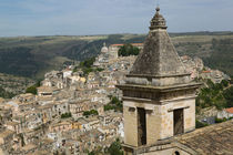 RAGUSA IBLA: Town View and Santa Maria delle Scale Church von Danita Delimont