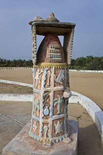 A monument on the site of a Portuguese fort used to ship millions of slaves off to colonies by Danita Delimont