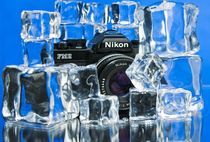 Film Camera on Ice von Ken Howard