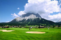 Zugspitze Arena von Kevin W.  Smith