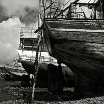 Old abandoned ships by RicardMN Photography