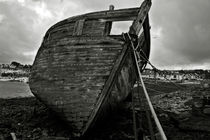 Old abandoned ship by RicardMN Photography