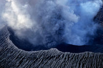Smoking crater of Mount Benbow by Sami Sarkis Photography