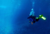 Scuba diving by Sami Sarkis Photography