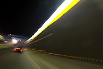 Blurred view of traffic in a tunnel on the Boulevard Périphérique von Sami Sarkis Photography