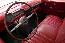 Interior of a classic American car von Sami Sarkis Photography
