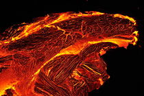 River of molten lava von Sami Sarkis Photography
