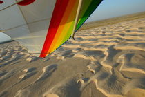 Sahara Desert seen from hang glider von Sami Sarkis Photography