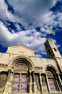 Facade of the Saint-Gilles abbey by Sami Sarkis Photography