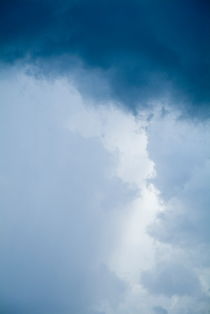 Backdrop of a stormy sky by Sami Sarkis Photography