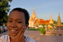 Smiling boy portrait by the Royal Palace by Sami Sarkis Photography