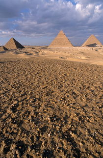 View of The Khephren Pyramid von Sami Sarkis Photography