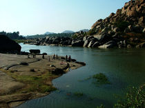 Riverside Rocks von serenityphotography