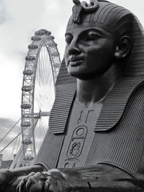 Sphinx and London Eye von David Halperin