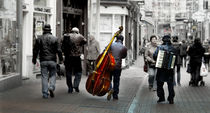 Street Musicians by Víctor Bautista