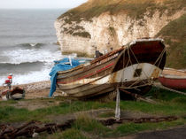 Boats at Thornwick Bay von Sarah Couzens