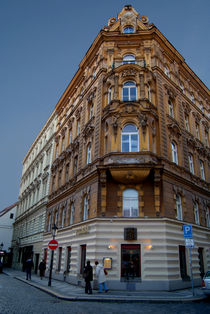 Corner Building, Prague von serenityphotography