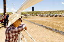 Watching the 4th of July Rodeo 3 von Tom Hanslien