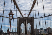 Auf der Brooklyn Bridge von buellom