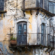 SIZILIANISCHE FASSADE mit Balkons - Forza d' Agro by captainsilva