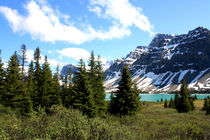 Bergsee in den kanadischen Rocky Mountains von Mellieha Zacharias