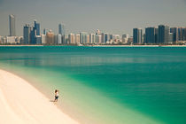 beach and skyline of Abu Dhabi by dreamtours