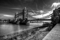 Tower Bridge in Mono by Rob Hawkins