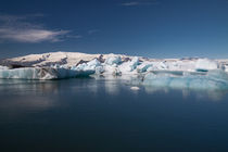 Jökulsarlon im Juni  Island by Anne-Barbara Bernhard